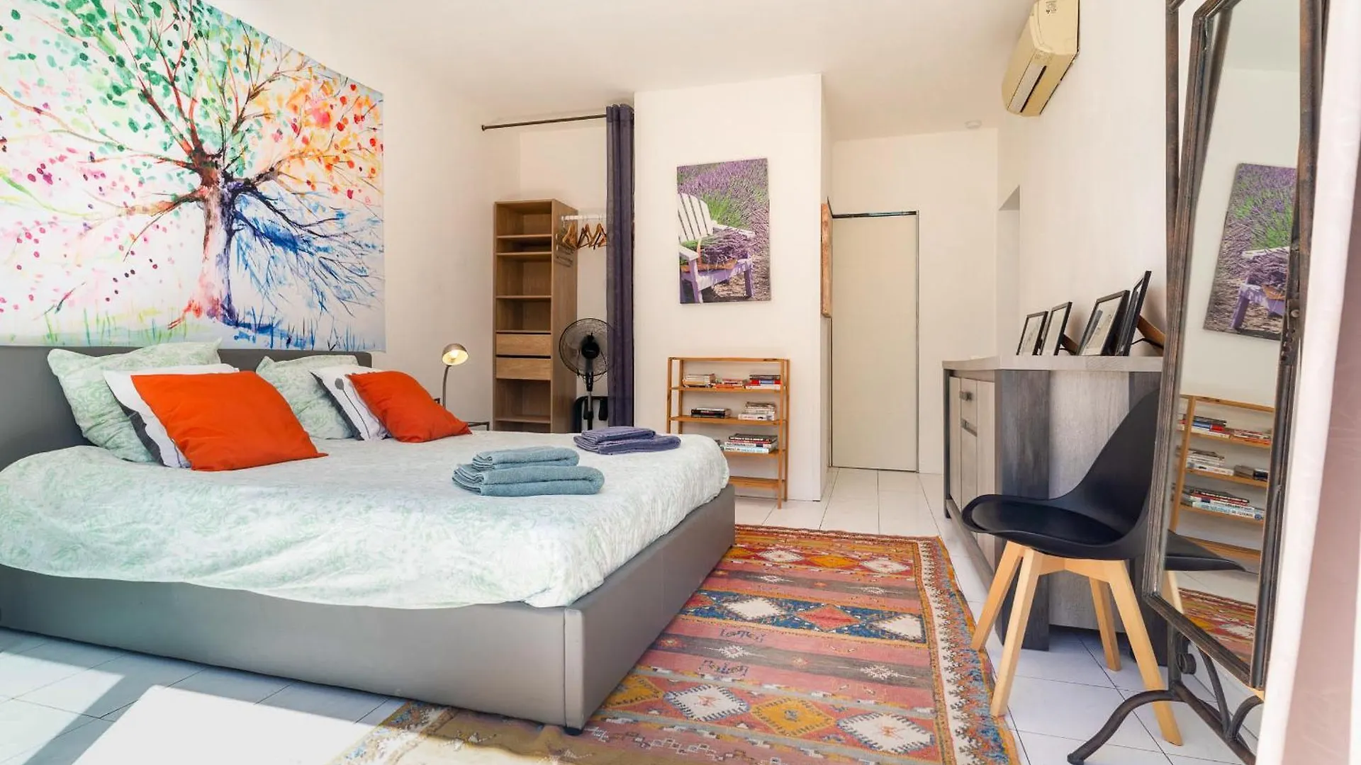Holiday home La Castagne Villa Caumont-sur-Durance