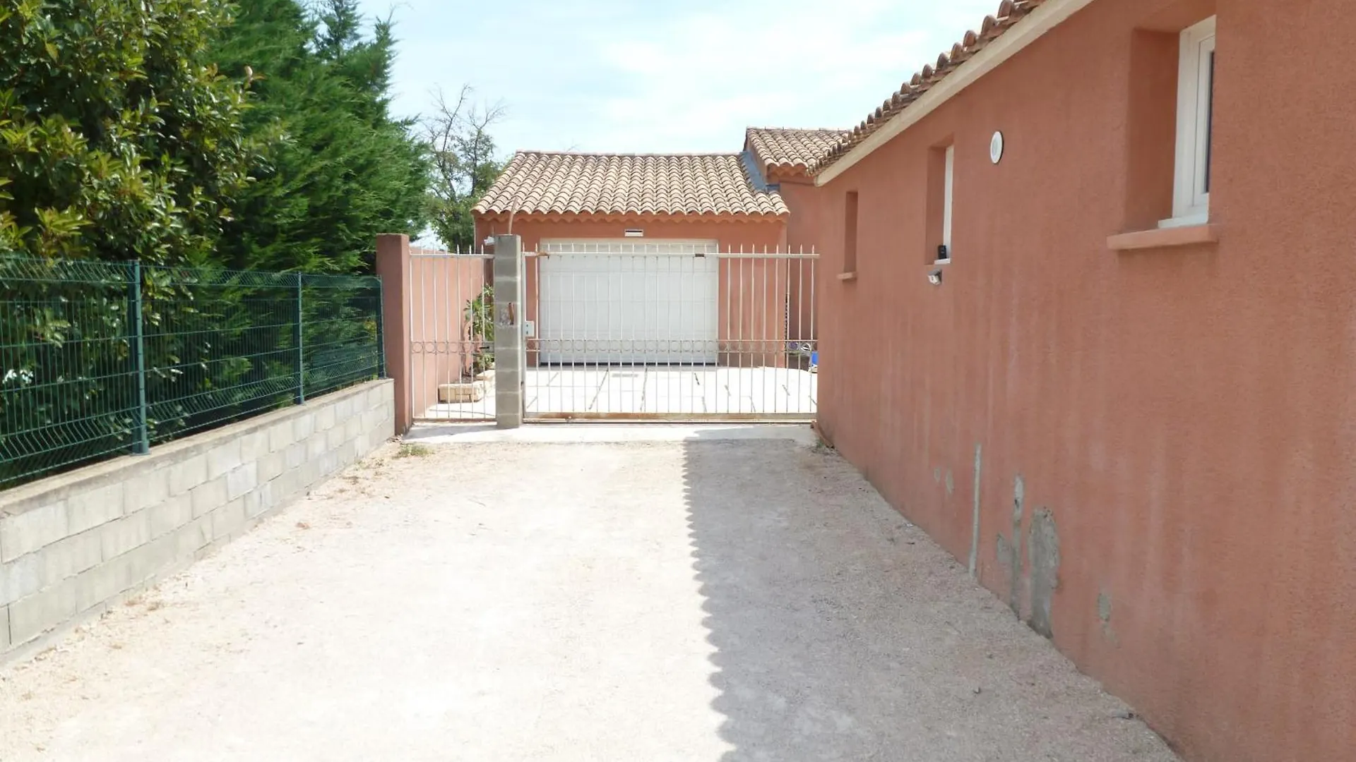 La Castagne Vila Caumont-sur-Durance 0*,  França